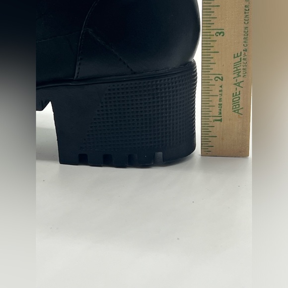 Black unisex size 4 combat boots leather, vinyl and suede - Picture 10 of 13